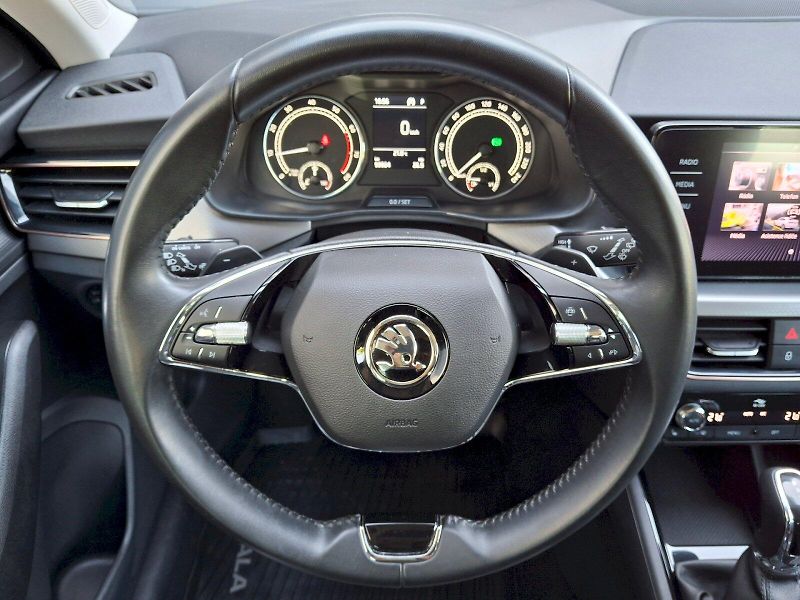 Škoda Scala (2023) Style DSG 1,5TSi 110kW - fotka 15 z 33