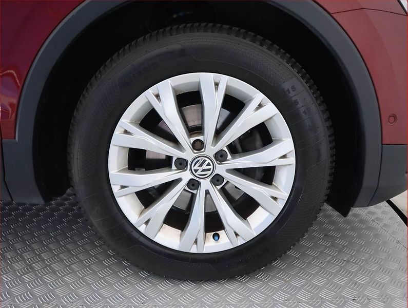 Volkswagen Tiguan (2018) 1.4 TSI, Navi, Tempomat - fotka 15 z 19