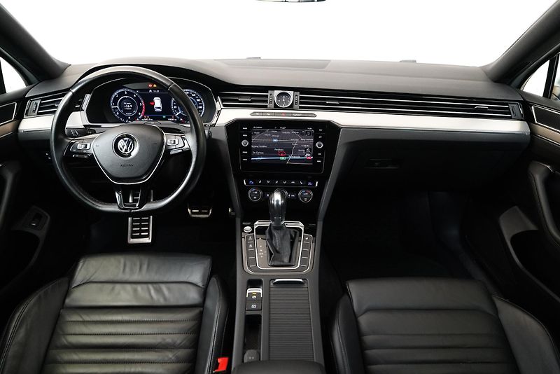 Volkswagen Passat - fotka 5 z 26