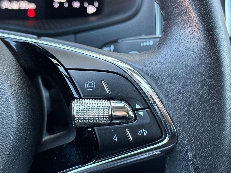 Škoda Karoq (2023) 1.5 TSI Ambition - fotka 22 z 30