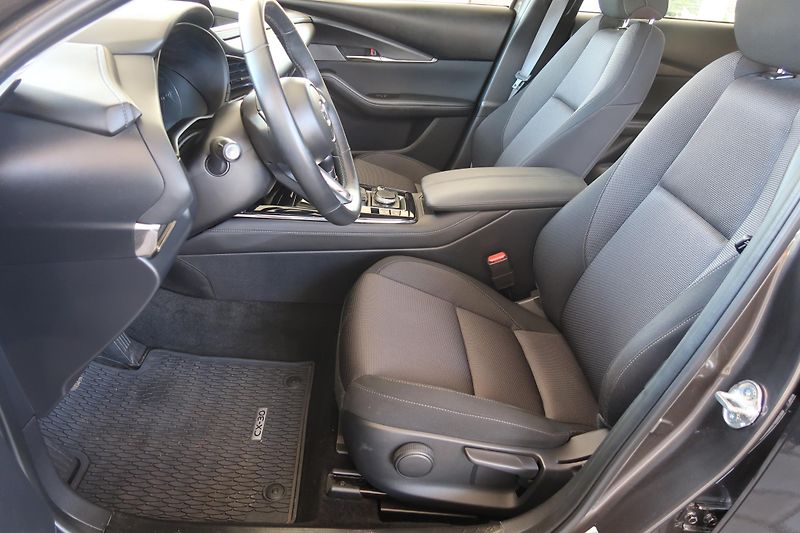 Mazda CX-30 2,0 G122 Plus serviska, ČR - fotka 14 z 33