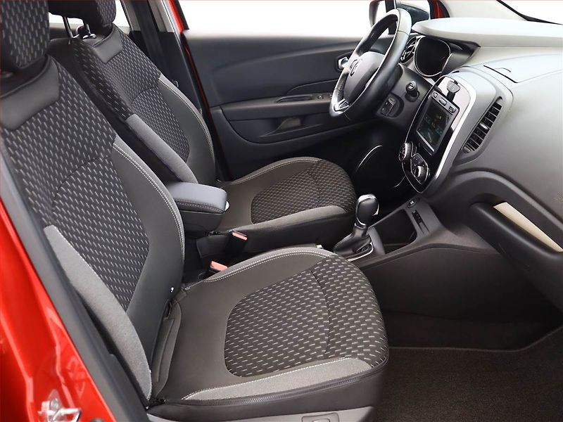 Renault Captur (2019) 1.3 TCe, Automat, ČR,1.maj - fotka 7 z 16