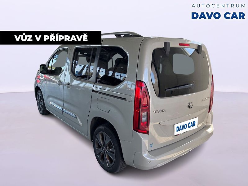 Toyota ProAce City Verso 1,5 D-4D 96kW L2 Family CZ - fotka 2 z 12