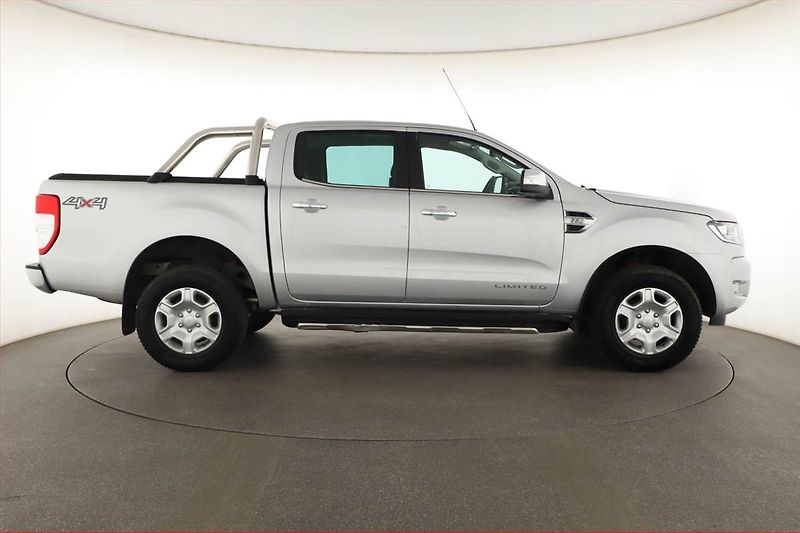 Ford Ranger (2018) Limited 2.2 TDCi - fotka 6 z 17