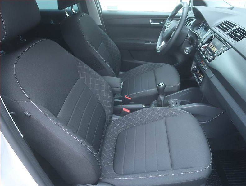 Škoda Fabia (2018) Drive 1.4 TDI, Serv.kniha - fotka 9 z 15