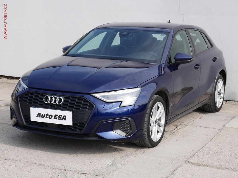Audi A3 (2022) 1.5 TFSi, AT, STK11/27 - fotka 3 z 20