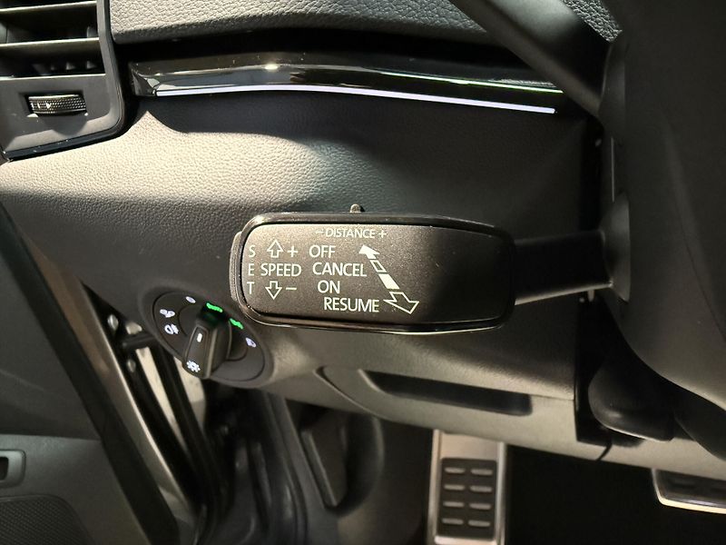 Škoda Karoq 1.5 TSI 110kW Sportline DSG - fotka 8 z 14