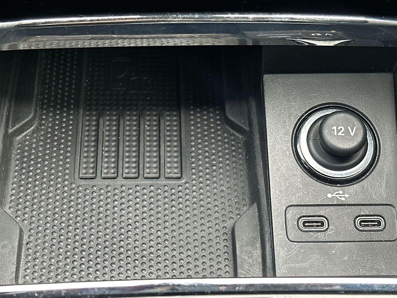 Škoda Karoq (2024) 2.0 TDI 4x4 DSG Sportline - fotka 23 z 33