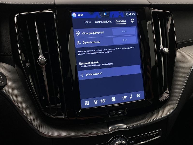 Volvo XC60 T8 AWD RECHARGE DARK ULTRA CZ - fotka 44 z 63