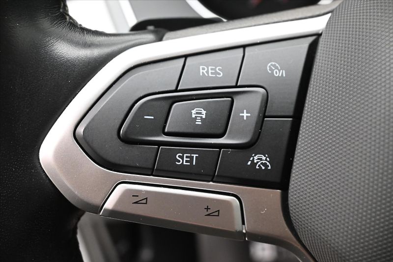 Volkswagen Passat 2,0 TDI 110 kW DSG Business Zá - fotka 24 z 32