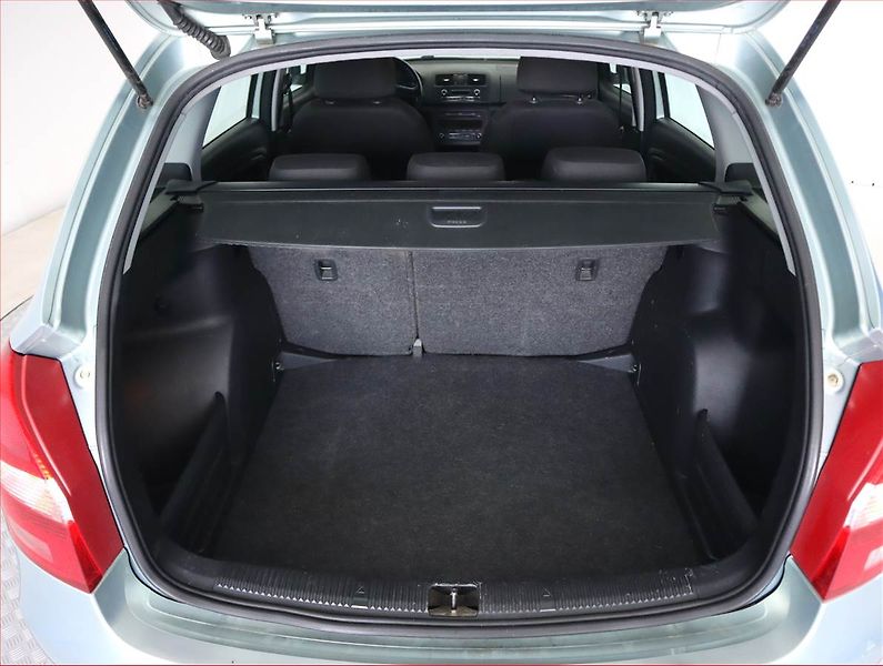 Škoda Fabia (2012) 1.2 TSI, Automat, po STK - fotka 14 z 19