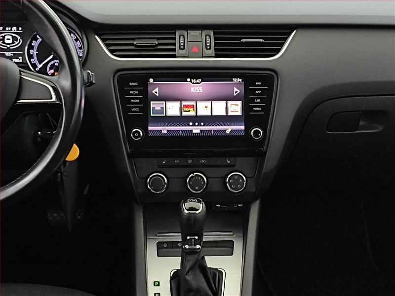 Škoda Octavia (2017) 2.0 TDI, Automat, Navi - fotka 12 z 16