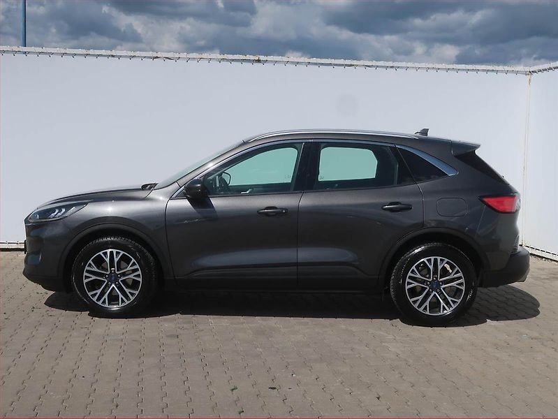 Ford Kuga (2022) Titanium 1.5 EcoBoost - fotka 3 z 16