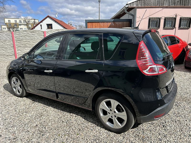 Renault Scénic (2010) 1.5 DCi 78 KW servisni kniha - fotka 8 z 29