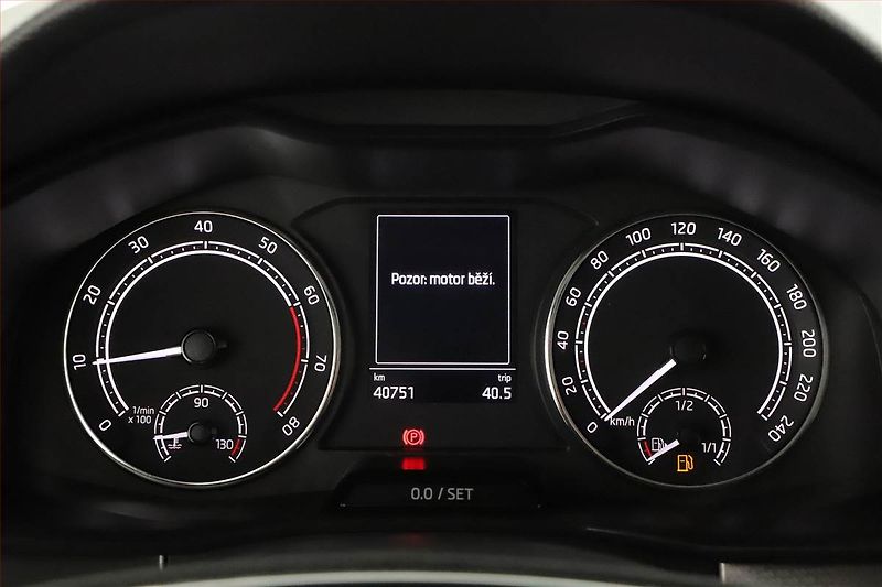 Škoda Kamiq (2022) 1.0 TSI, Serv.kniha, Tempomat - fotka 8 z 13