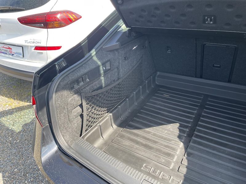 Škoda Superb 2.0 TSi Dsg 4x4 STYLE-DPH-ČR ! - fotka 26 z 54