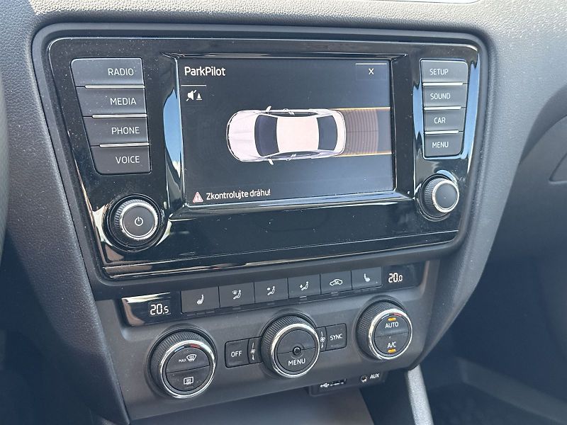 Škoda Octavia (2016) 1.4 TSI Style + - fotka 19 z 31