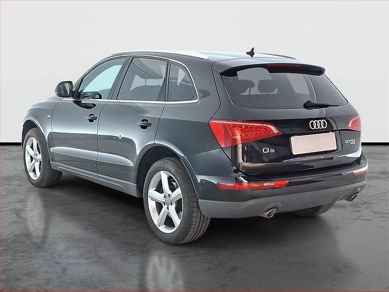 Audi Q5 (2010) 3.0 TDI, 4X4, Automat, Kůže - fotka 4 z 14