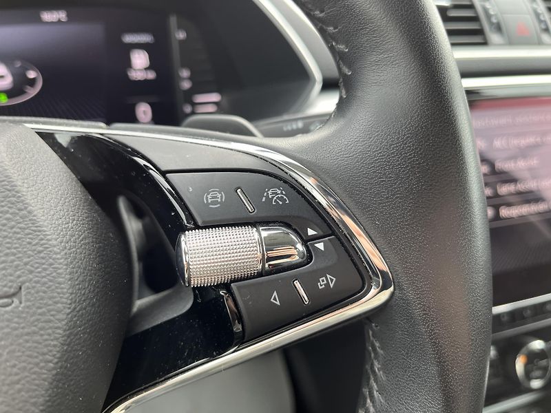Škoda Superb Business 2.0 TDI 110 kW DSG Co - fotka 16 z 21