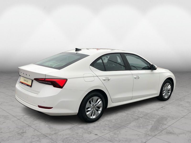 Škoda Octavia 2,0TDi 85kW AMBITION PLUS - fotka 2 z 28