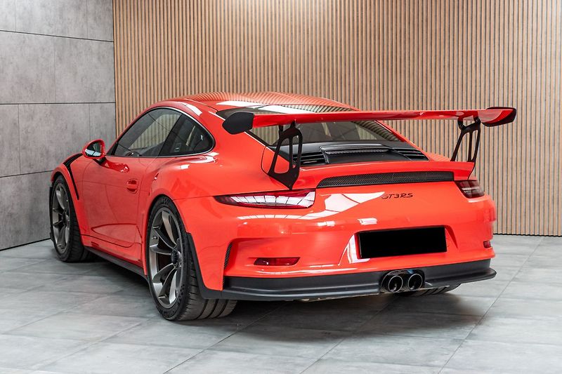 Porsche 911 GT3 RS 4.0 !Najeto 14.885km! - fotka 4 z 49