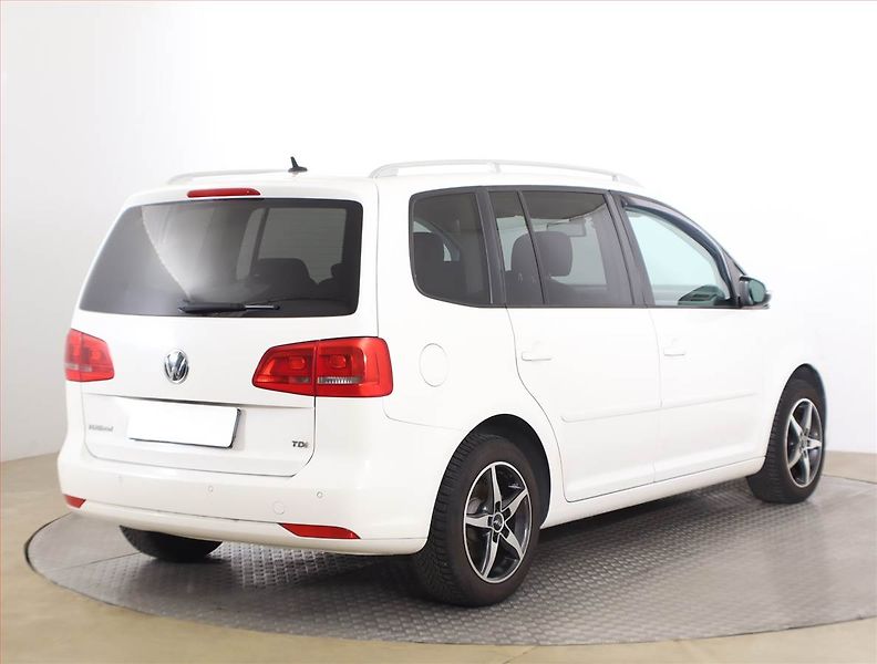 Volkswagen Touran (2013) 1.6 TDI, Serv.kniha, Tempomat - fotka 5 z 16
