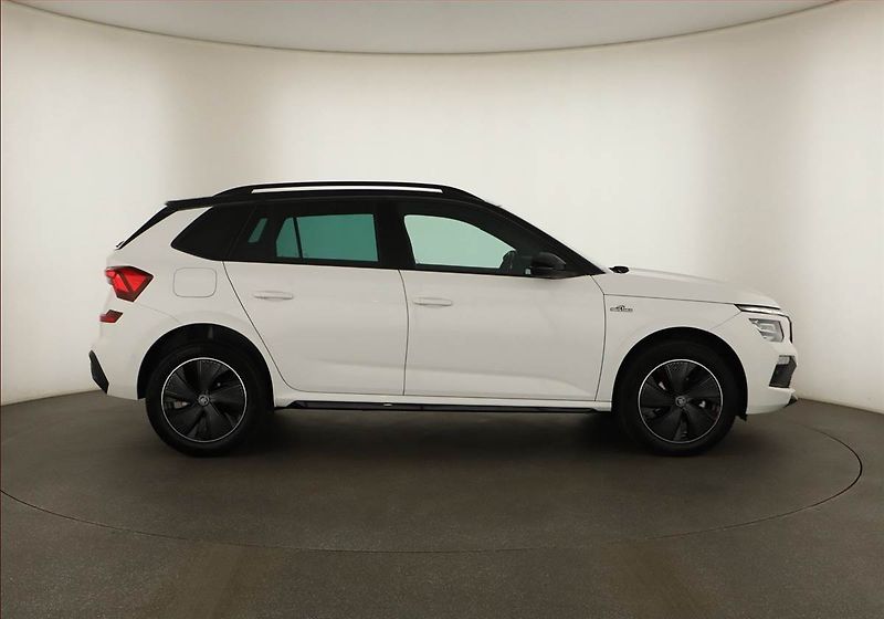 Škoda Kamiq (2025) 1.0 TSI, Monte Carlo - fotka 6 z 20