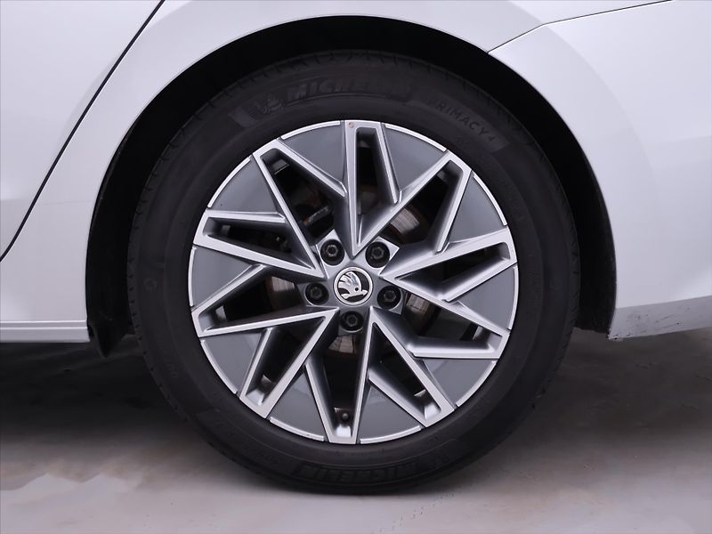 Škoda Octavia 2,0 TDI 110kW DSG DPH Matrix - fotka 33 z 33