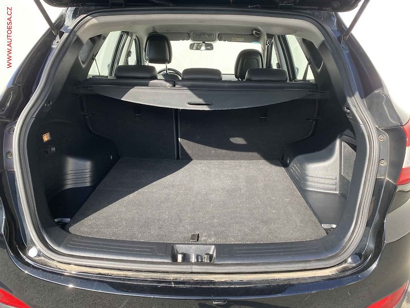 Hyundai ix35 (2015) 1.7CRDi, 2.maj,ČR, AC, tempo - fotka 7 z 18