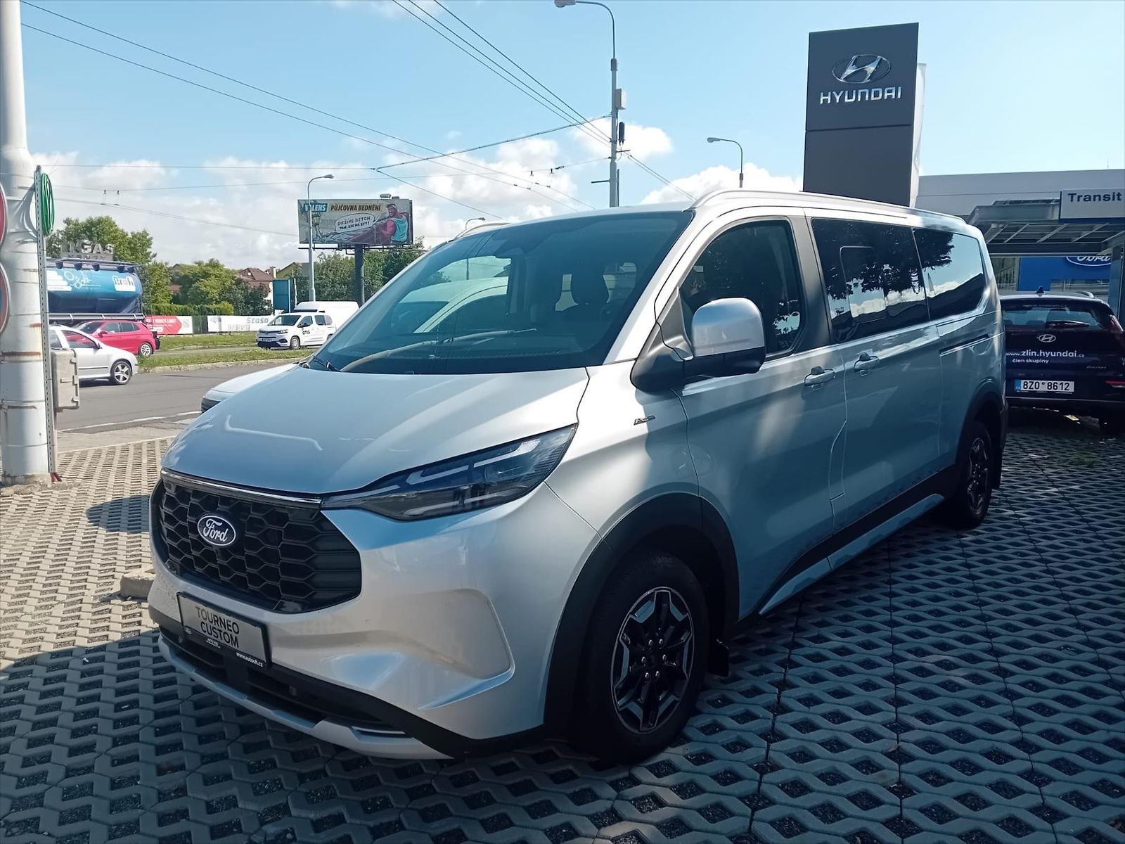 Ford Tourneo Custom 2,5 PHEV 171kW/232k  Active L2