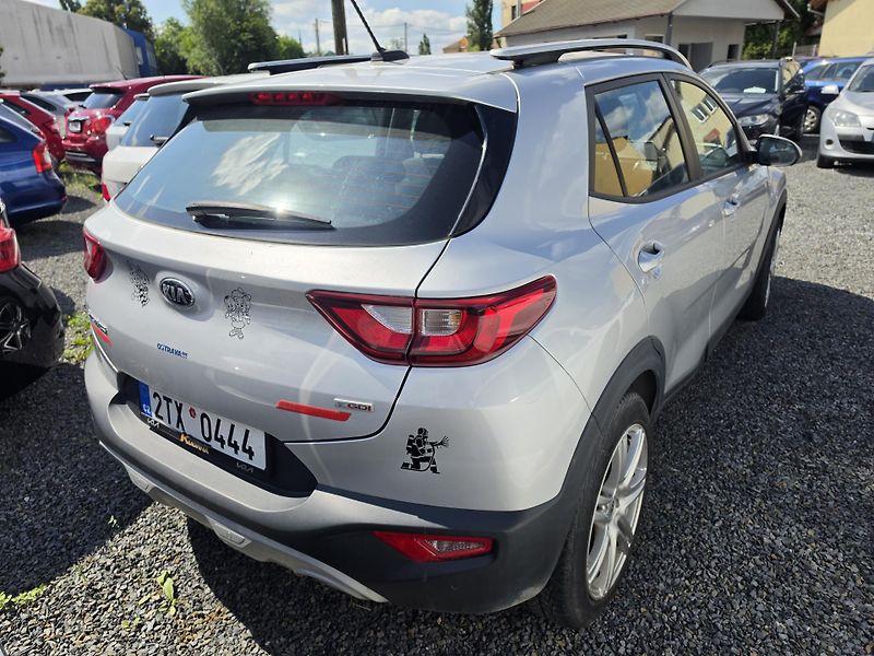 Kia Stonic 1.0 T Kamera  - fotka 4 z 12