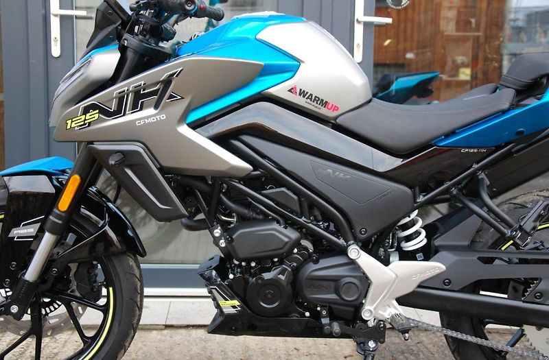 CFMOTO (2025) 125 NK - PŘEDVÁDĚCÍ STROJ, DPH - fotka 20 z 26