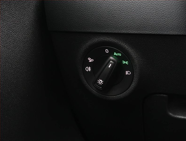 Škoda Karoq (2024) Sportline 2.0 TDI - fotka 22 z 28
