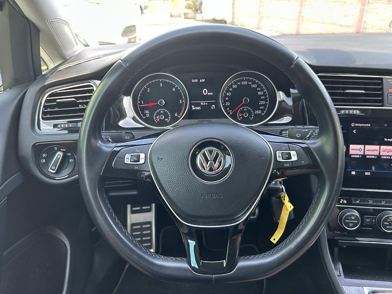 Volkswagen Golf (2019) 2.0 TDi 110 KW servisni kniha - fotka 16 z 29