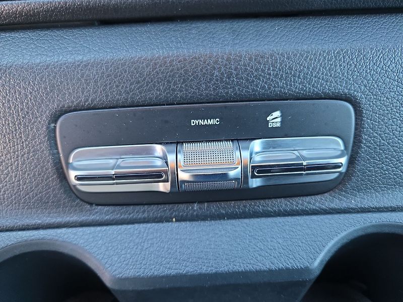 Mercedes-Benz Vito 124 CDI/L SELECT 4x4 - fotka 15 z 21