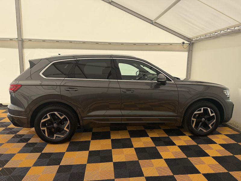 Volkswagen Touareg 3.0Tdi*170kw*DPH*HUD*R-Line* - fotka 7 z 42
