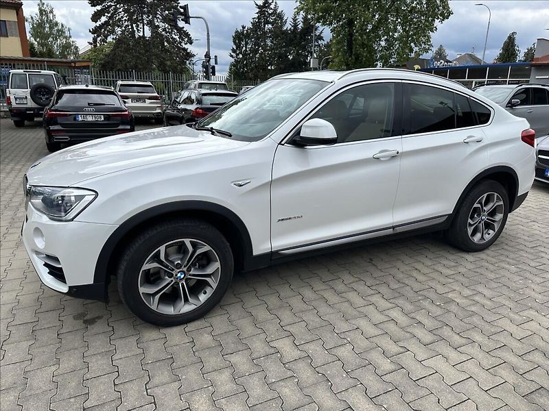 BMW X4 20d Xdrive Sport - fotka 9 z 31