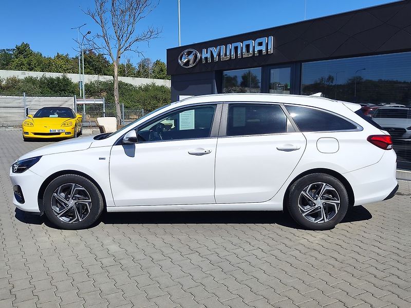 Hyundai i30 1.5 T-GDI/117kW Smart - fotka 8 z 34