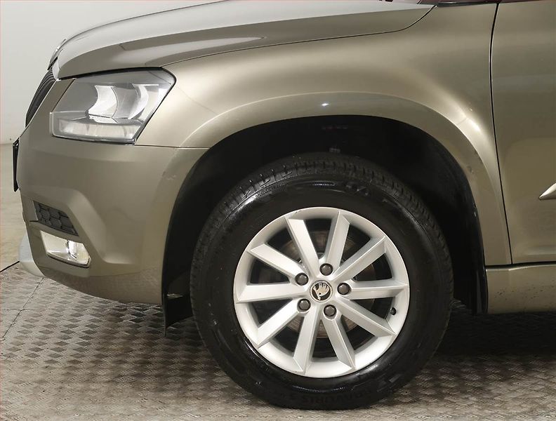 Škoda Yeti (2015) Ambition Plus 1.2 TSI - fotka 14 z 17