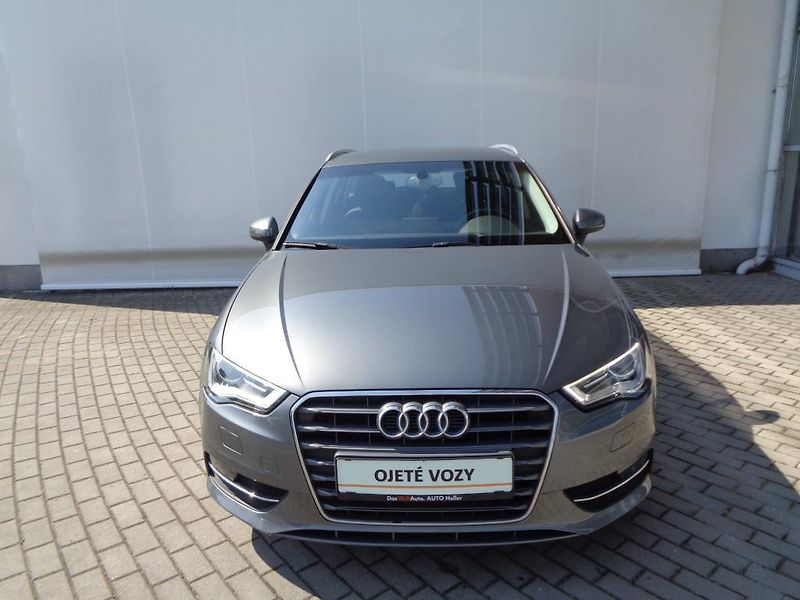 Audi A3 1.4 TSI Attraction  92 kW - fotka 4 z 20