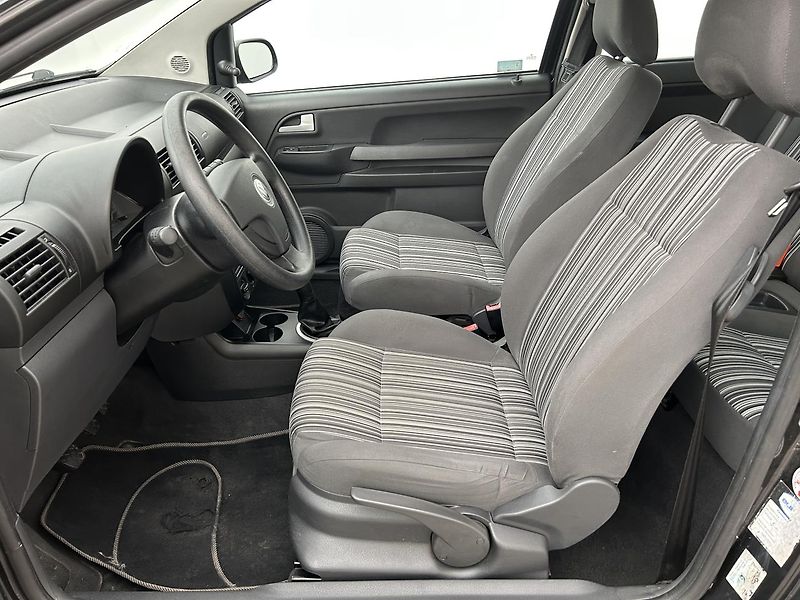 Volkswagen Fox 1.2 HTP - fotka 15 z 44