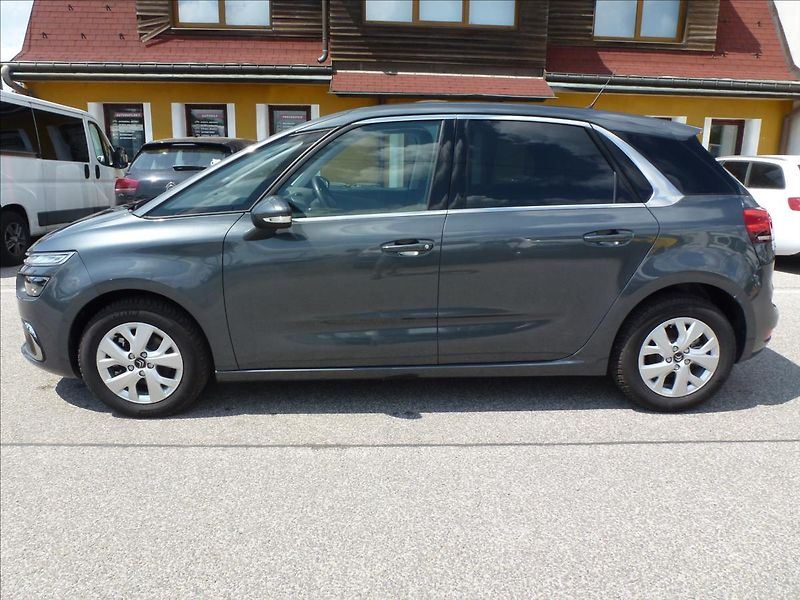 Citroën C4 Picasso 1,2 PureTech 130 6MAN Turbo Od - fotka 16 z 55