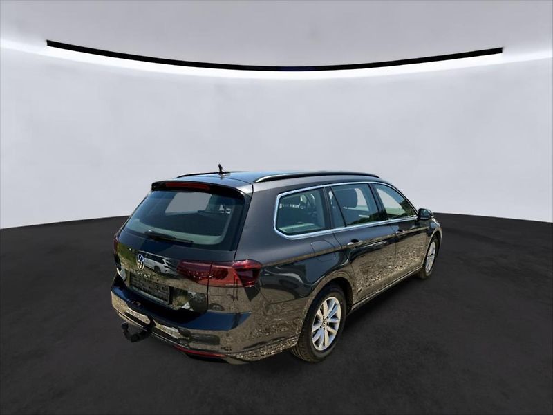 Volkswagen Passat 2,0 TAŽNÉ,IQ LIGHT,KAMERA - fotka 4 z 10
