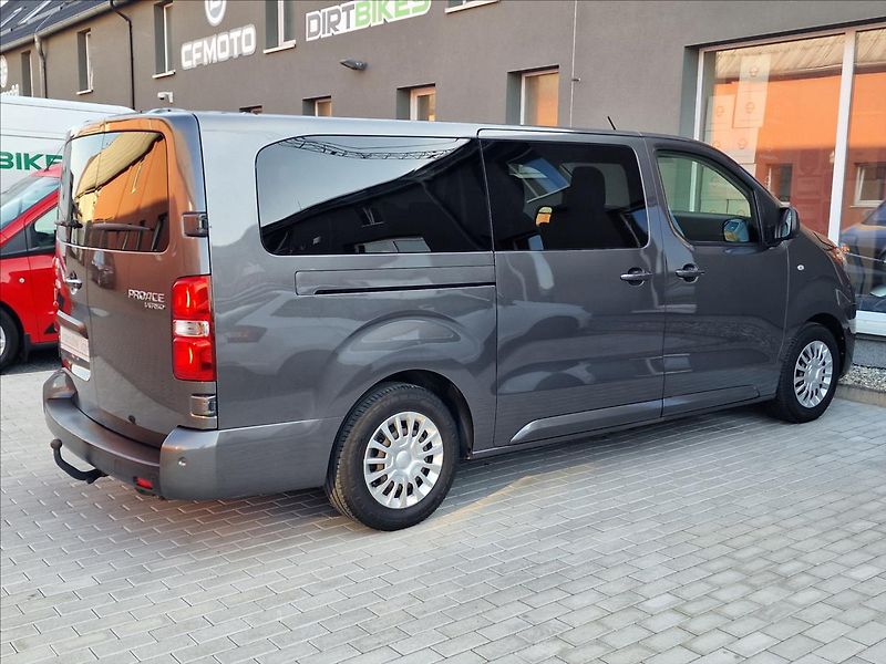Toyota ProAce Verso 2.0 D-4d 106kw L2 Shuttle, ČR - fotka 11 z 50