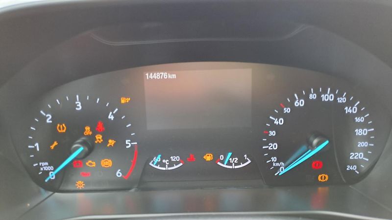 Ford Focus 1.5 TDCI Business NAVI - fotka 24 z 32