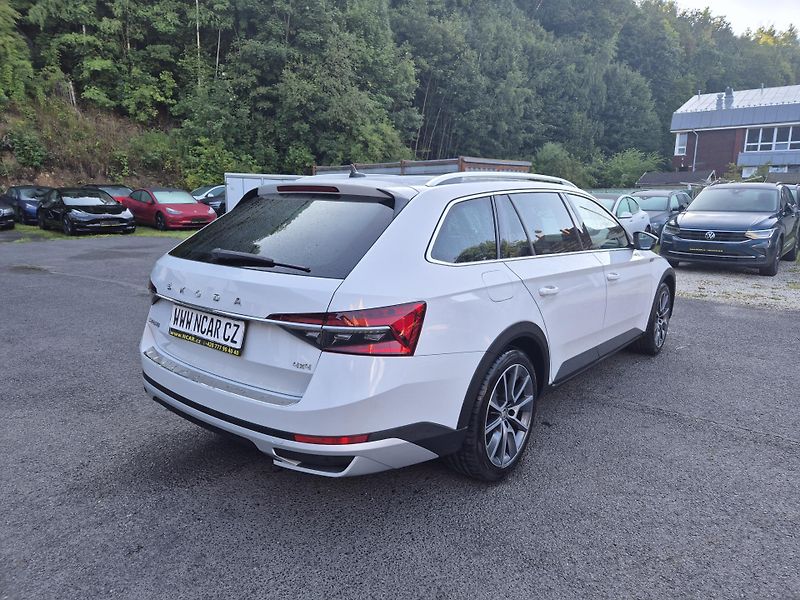 Škoda Superb Combi Scout TDi,140kw,DSG,4x4 - fotka 5 z 13