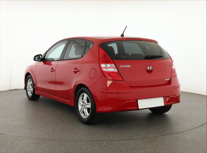 Hyundai i30 (2011) 1.6 CRDi, Serv.kniha - fotka 4 z 13