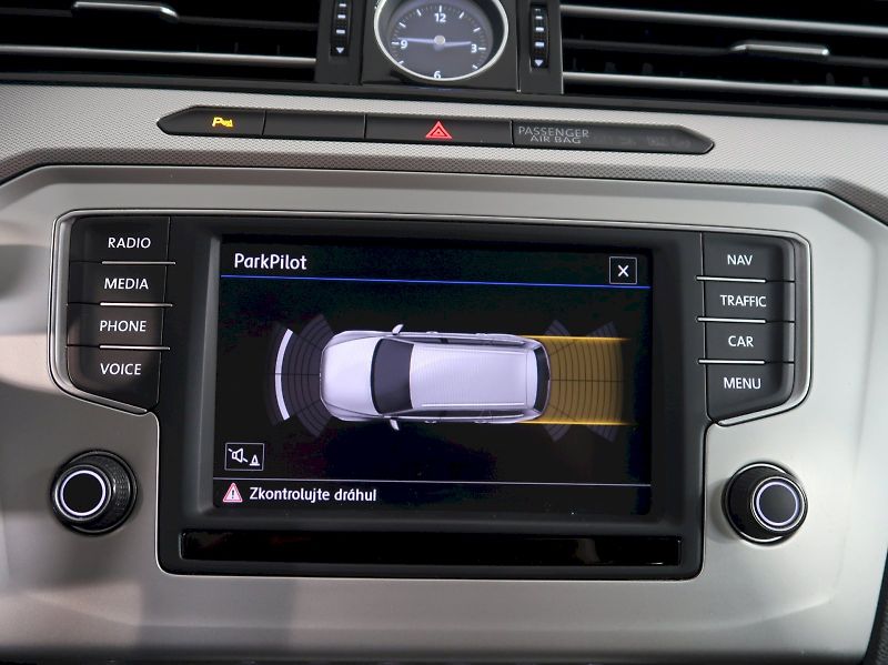 Volkswagen Passat (2017) COMFORTLINE 1.6TDI 88KW - fotka 26 z 37