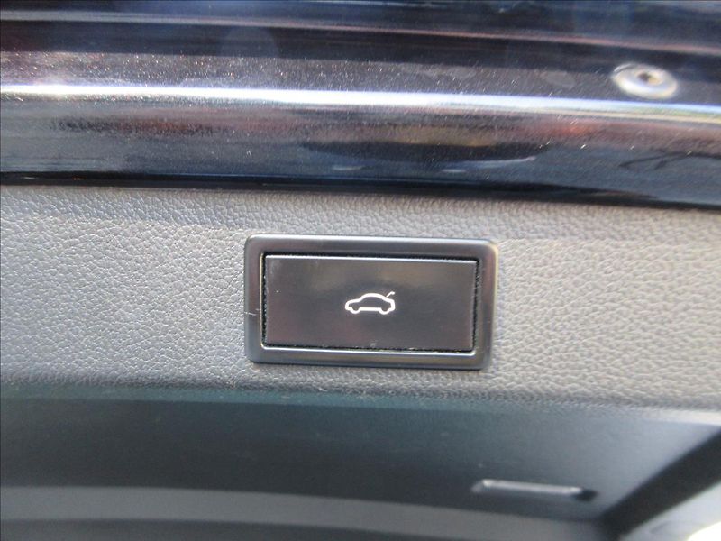 Škoda Superb 2,0 TDi 110 Kw, Style, DSG, No - fotka 31 z 36