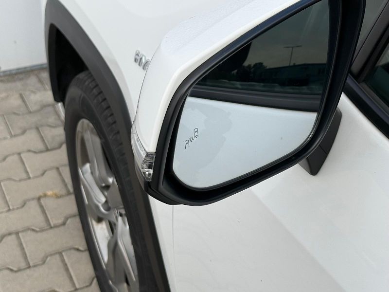 Toyota RAV4 2.5 HSD e-CVT AWD Executive Sk - fotka 27 z 30